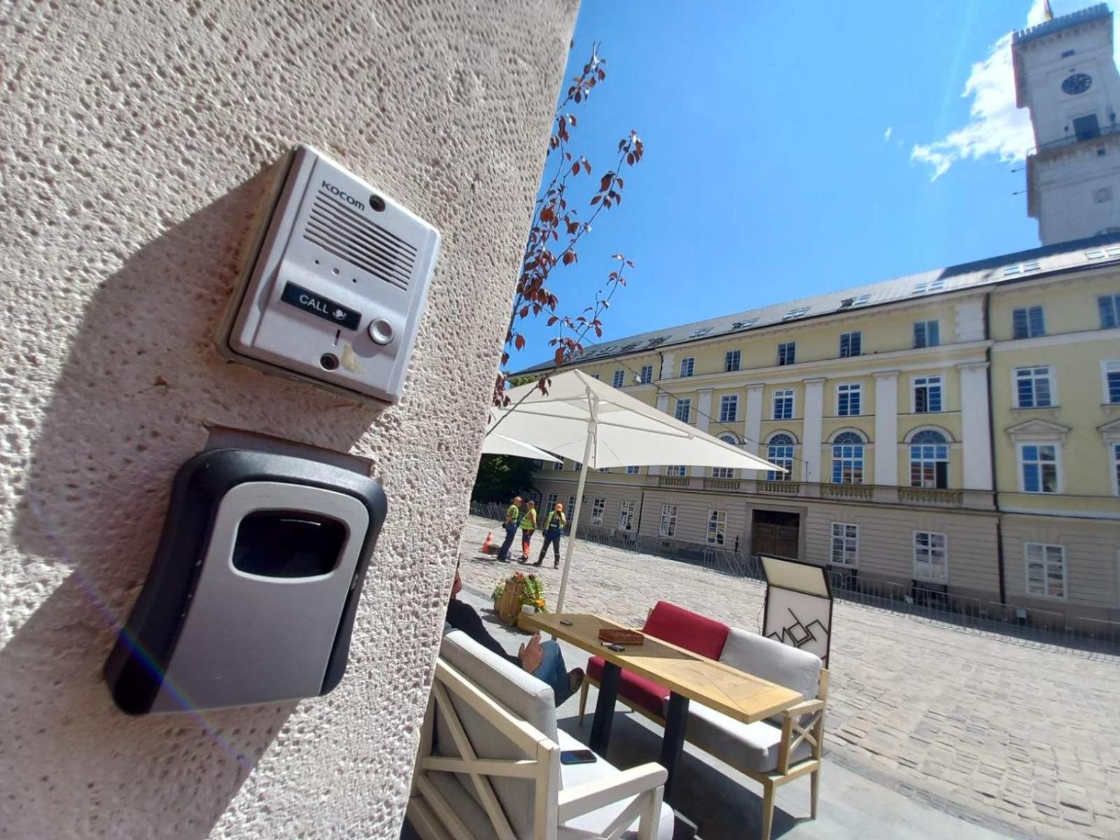 Peaceful Studio On Rynok Square Lviv Eksteriør billede